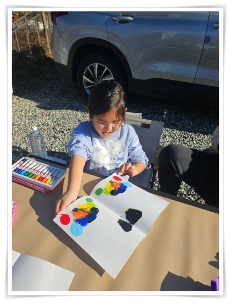 batch_20251103_145620 - 어리둥둥.jpg