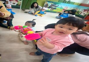 25년 4월 2주-오감놀이터(수)-아..